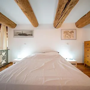  Apartment Air-conditioned Loft In The Heart Of The Old Port France