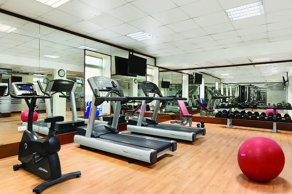 Ramada By Wyndham Dubai Deira Hotell