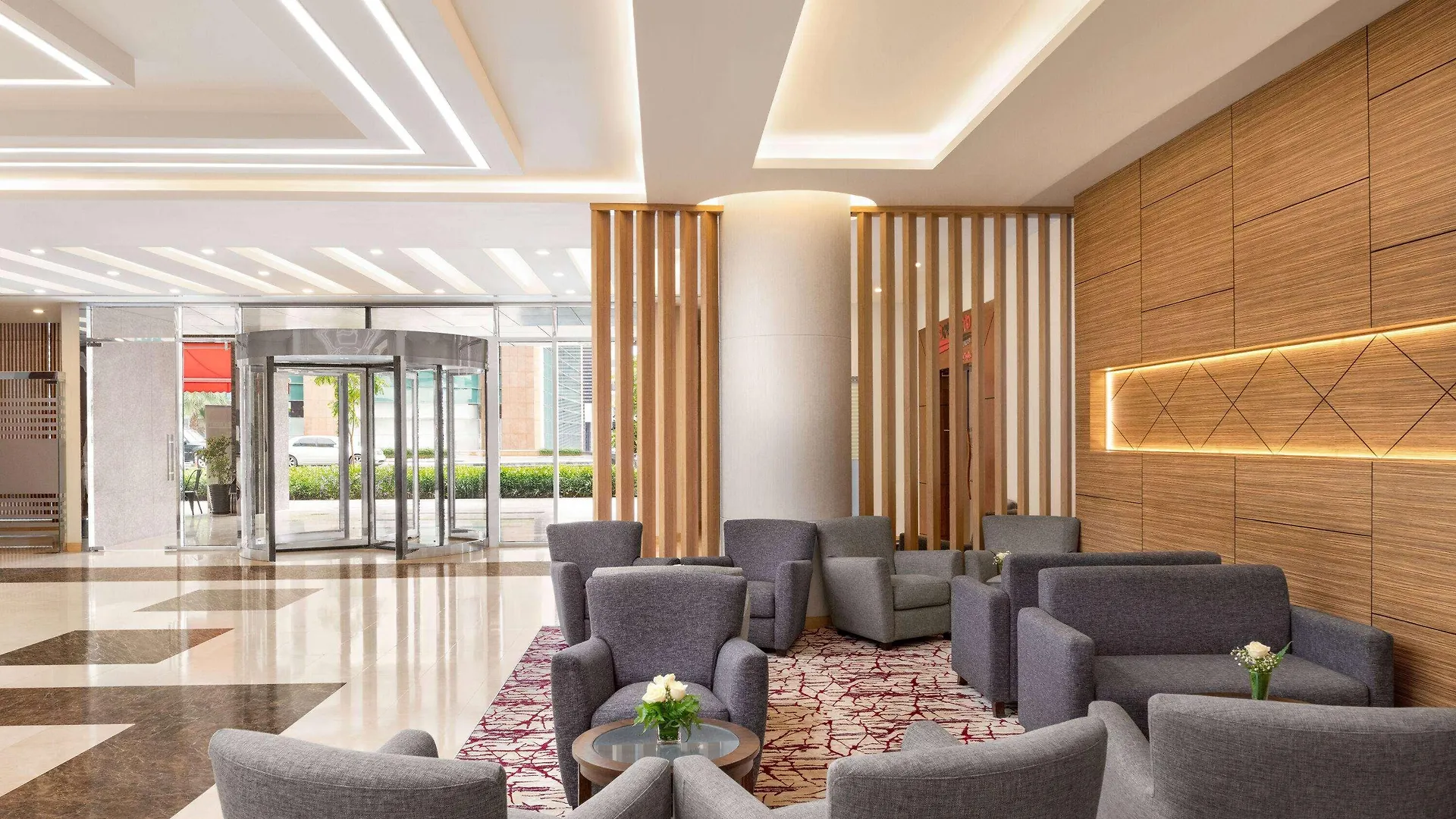 Ramada By Wyndham Dubai Deira Hotell