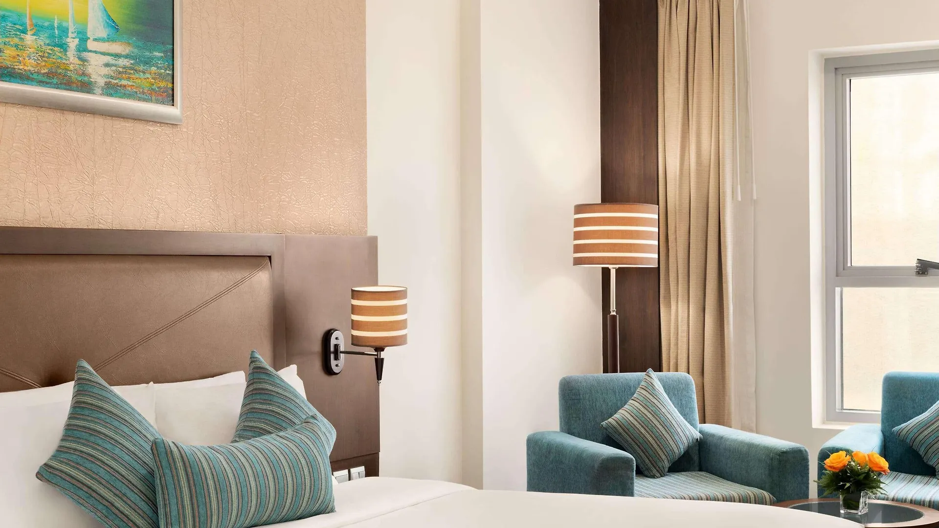 Ramada By Wyndham Dubai Deira Hotell