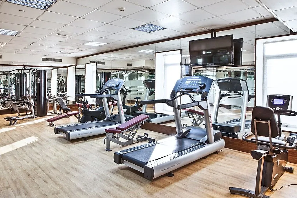 Ramada By Wyndham Dubai Deira Hotell
