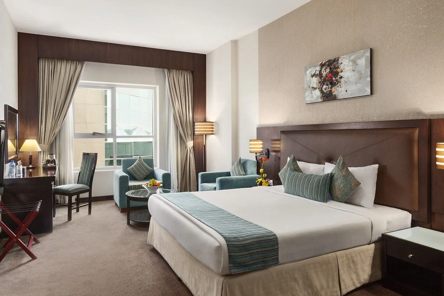 Ramada By Wyndham Dubai Deira Hotell